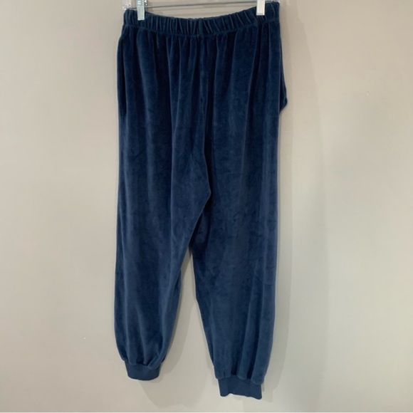 Suzie Kondi Jogger Velour in Blue - Picture 3 of 4